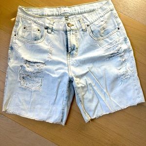 Cool shorts from Peruvian brand Maria, in size 30